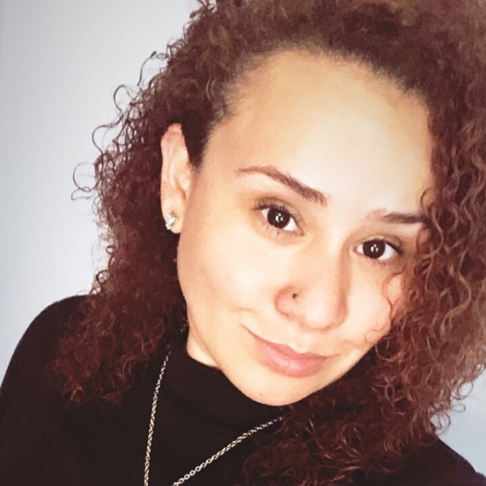Meet your Posher, Ana